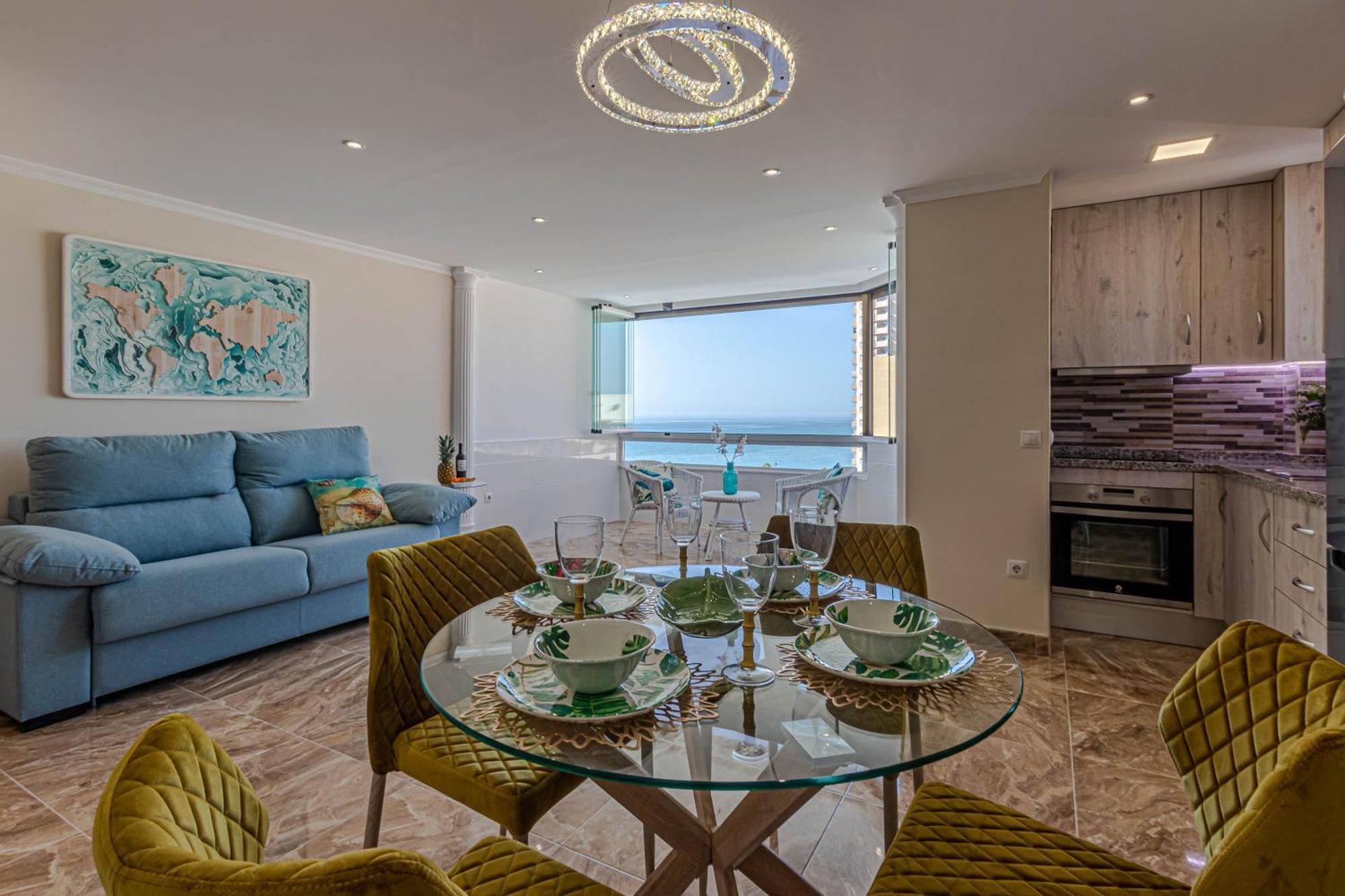 Costa Paradise - Beachfront Apartment *